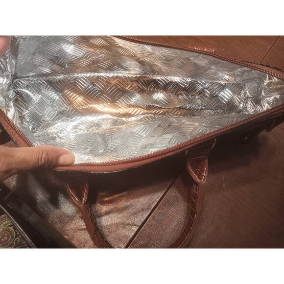 SAMANTHA BROWN Insulated Travel Wine Tote Faux Croc Leather Zip Closure Color - Picture 4 of 8